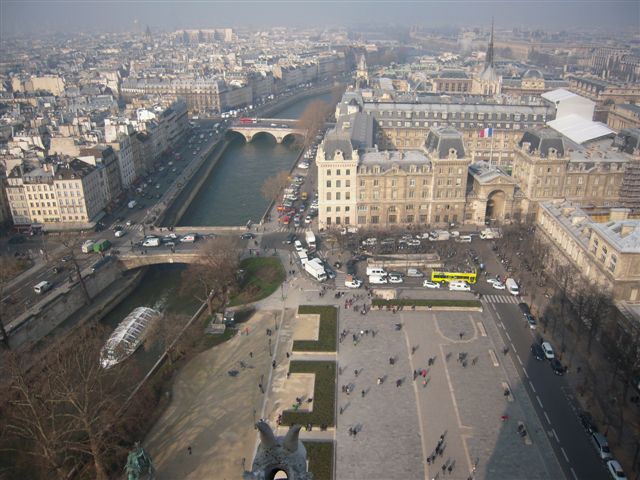 Parvis ND CC Parvis ND CC
