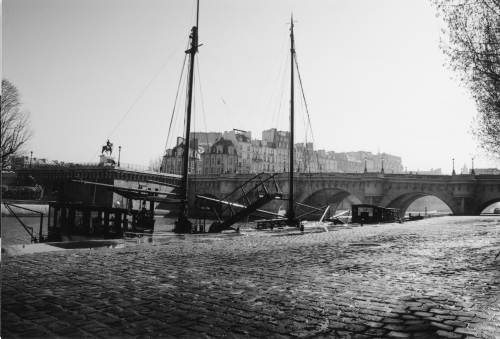 Pont Neuf vue du quai de Conti page 19 photo + texte ajouté